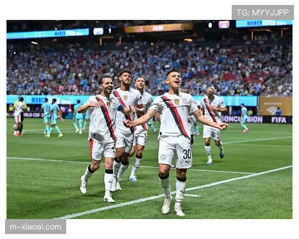 欧冠战报：拜仁慕尼黑1-1战平曼城，凯恩点射破门